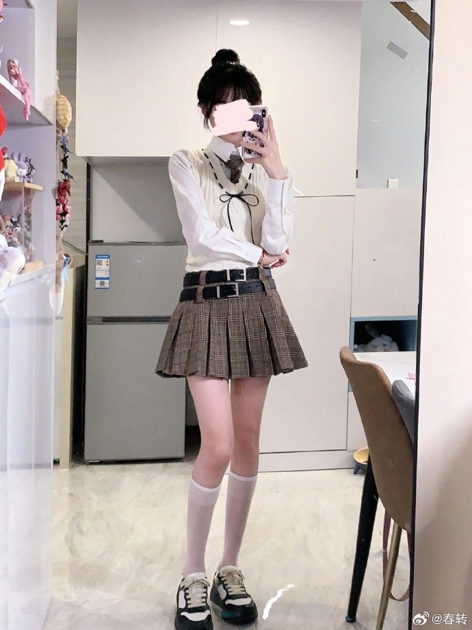 药屋少女的呢喃 封面